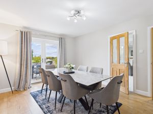 Dining Room- click for photo gallery